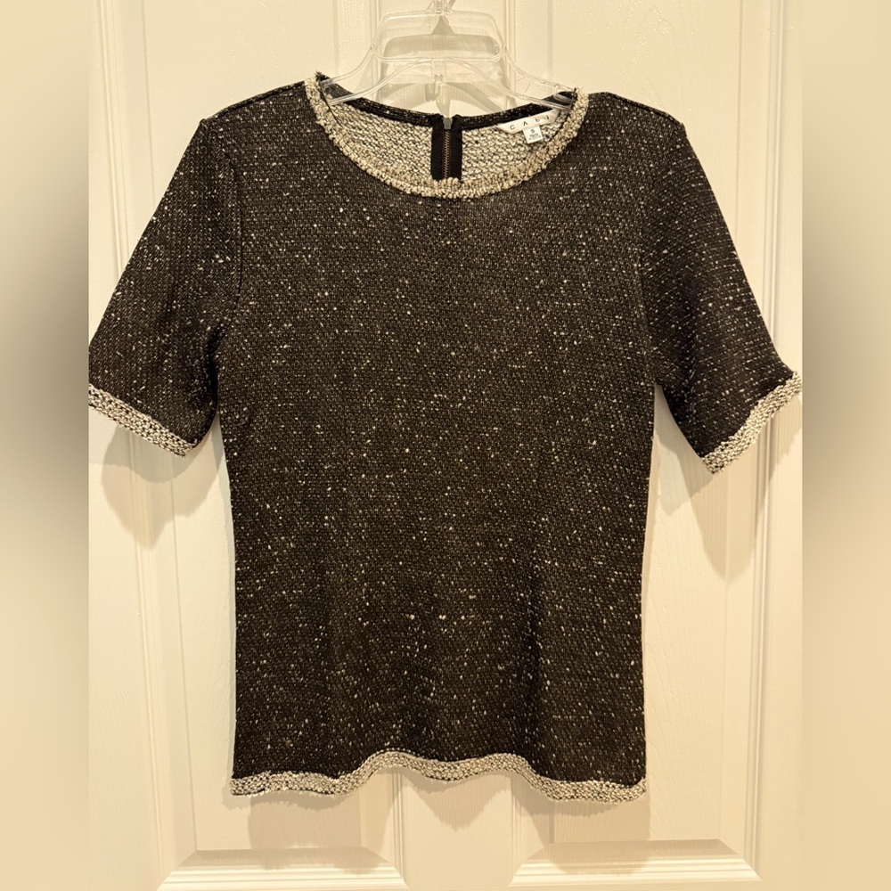 Cabi short sleeve shell/sweater. Size small